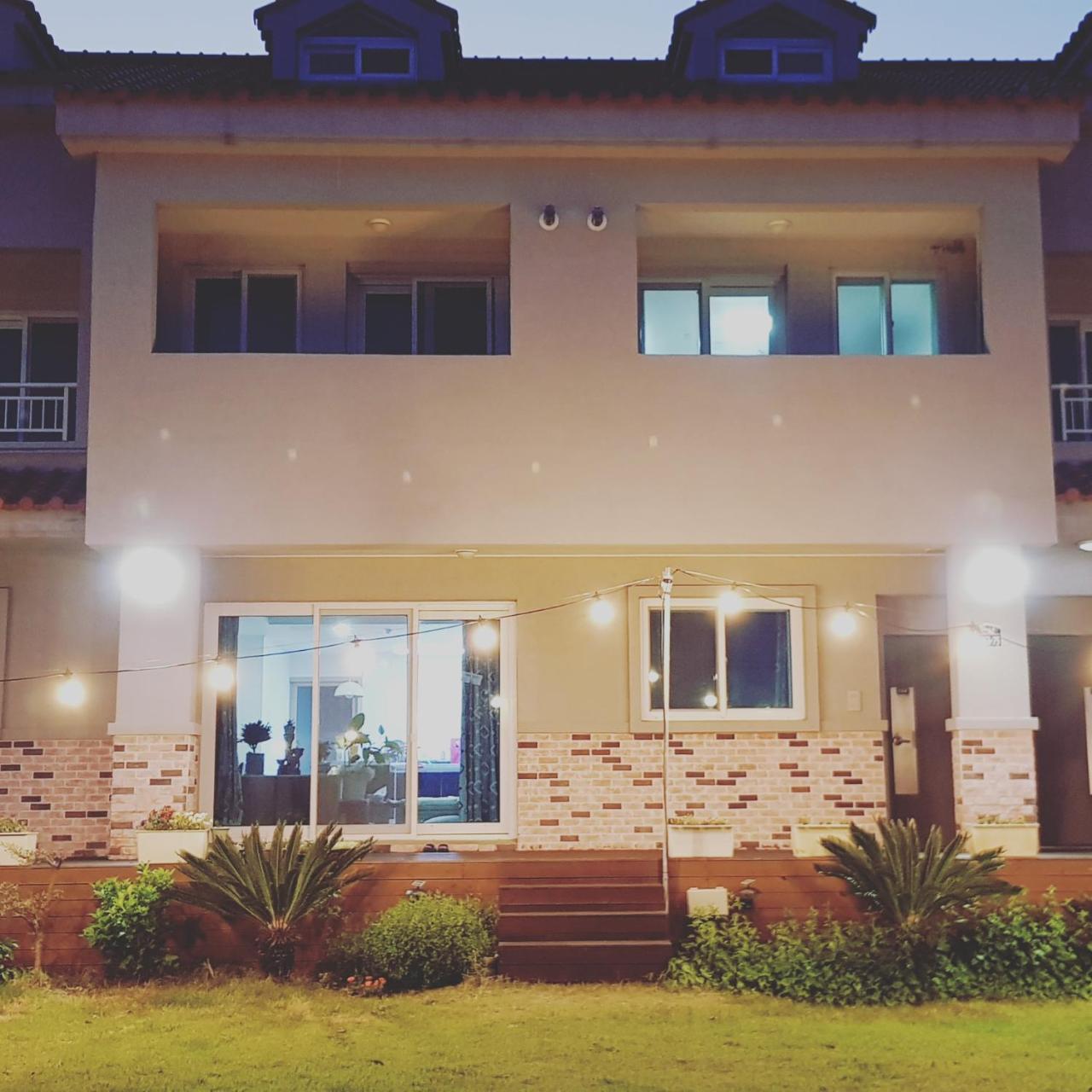 Dodam Dodam Pension ซอกวีโพ ภายนอก รูปภาพ